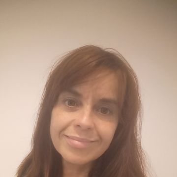Karla - Lisboa - Limpeza a Fundo