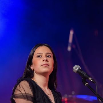 Mariana Maia Música - Amares - Cantores