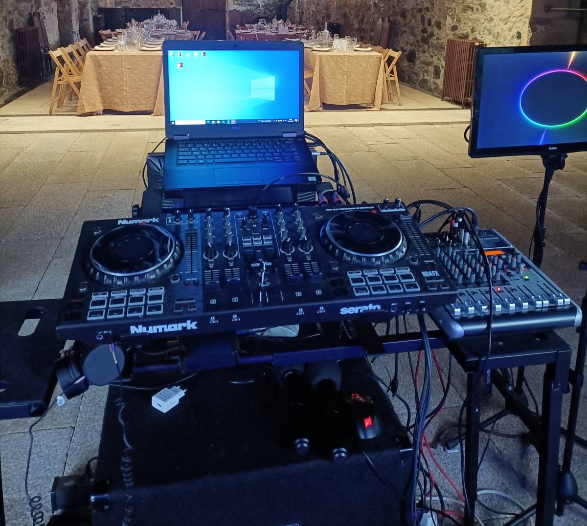 R MOURA KARAOKE E DJ - Cabeceiras de Basto - Aluguer de Equipamento Audiovisual para Eventos