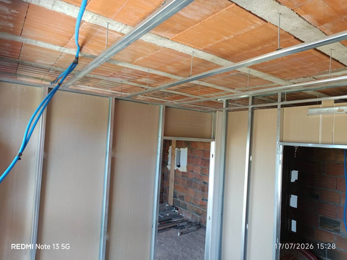 Marcos Vinícius - Vila Nova de Gaia - Remodel a Room