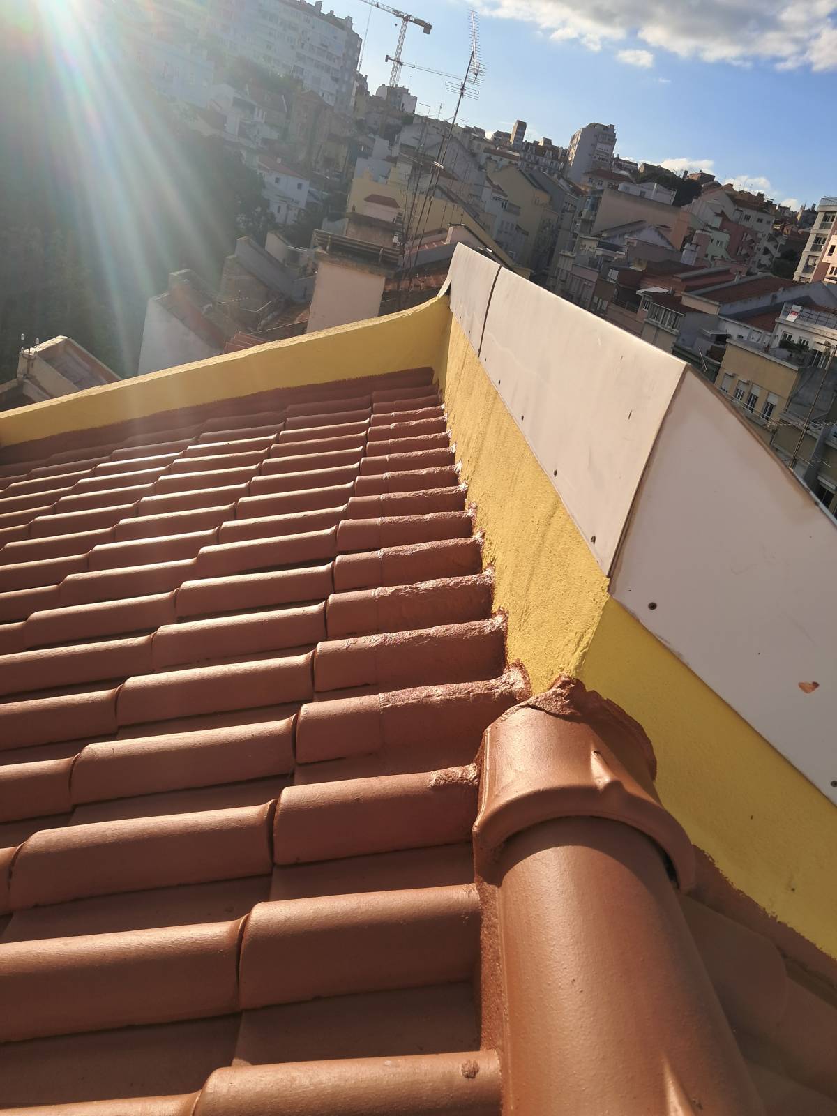 Daniel Rocha dos Reis - Cascais - Gutter Installation or Replacement