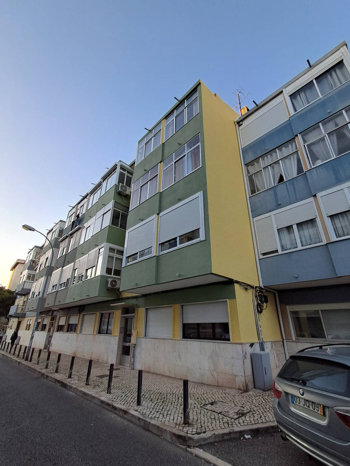 Daniel Rocha dos Reis - Cascais - Asbestos Removal