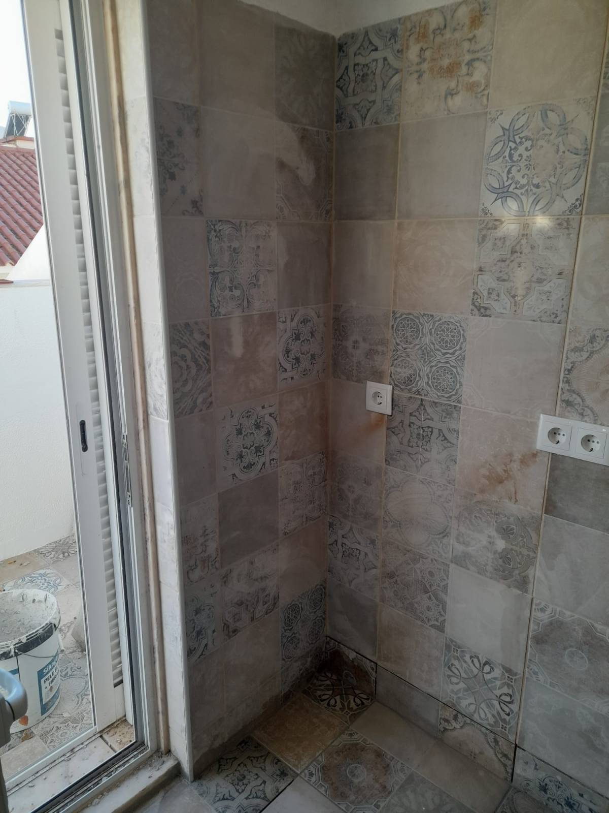 Multiservicos - Vila Real de Santo António - Pose de sols en pierre ou en carrelage