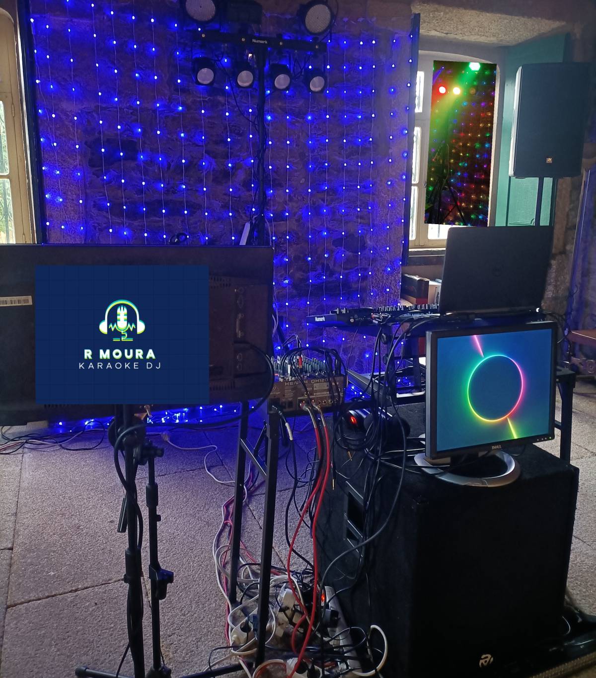 R MOURA KARAOKE E DJ - Cabeceiras de Basto - Aluguer de Equipamento de Iluminação para Eventos