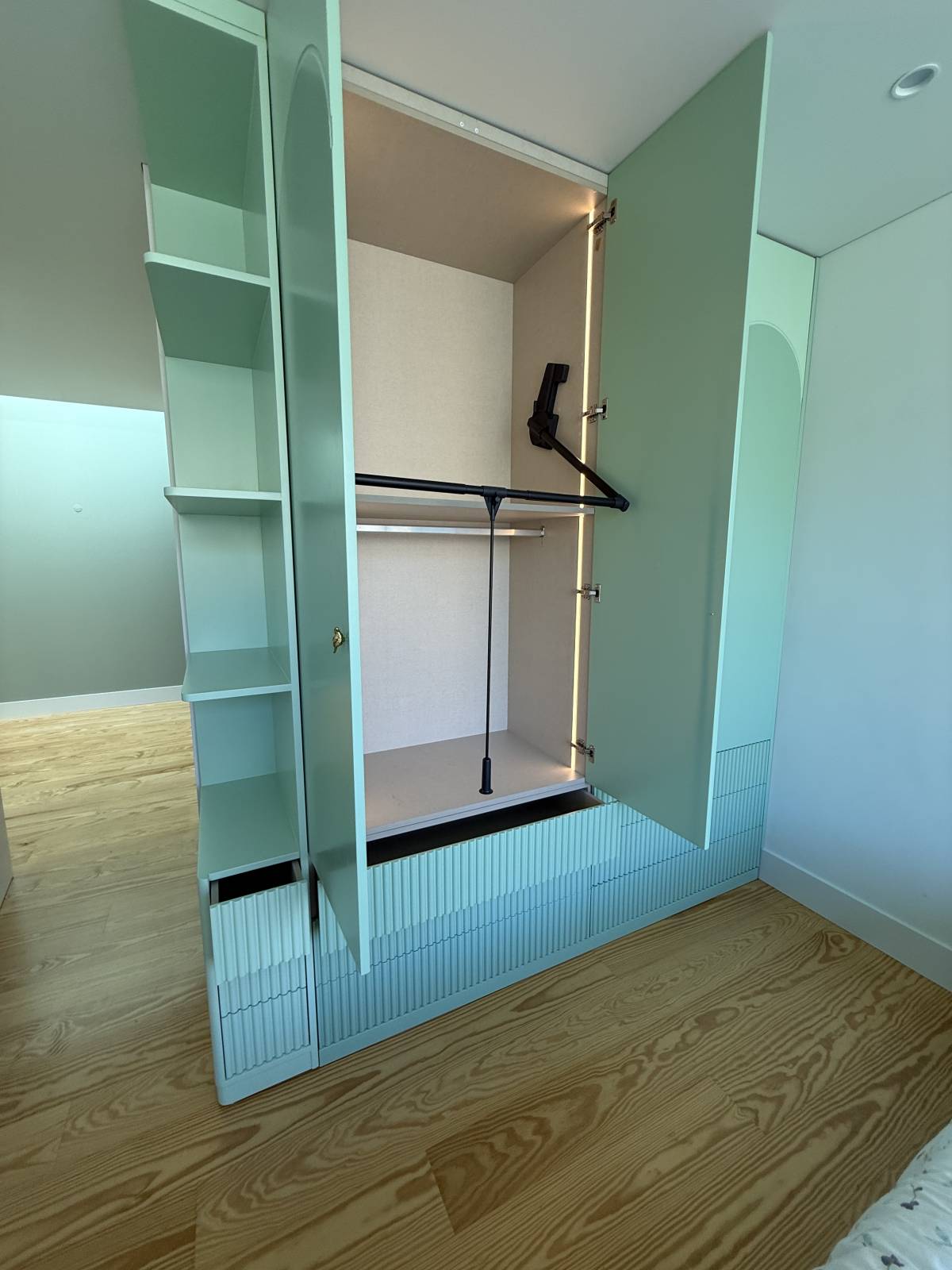 S-Associados - Porto - Remodelación de armarios