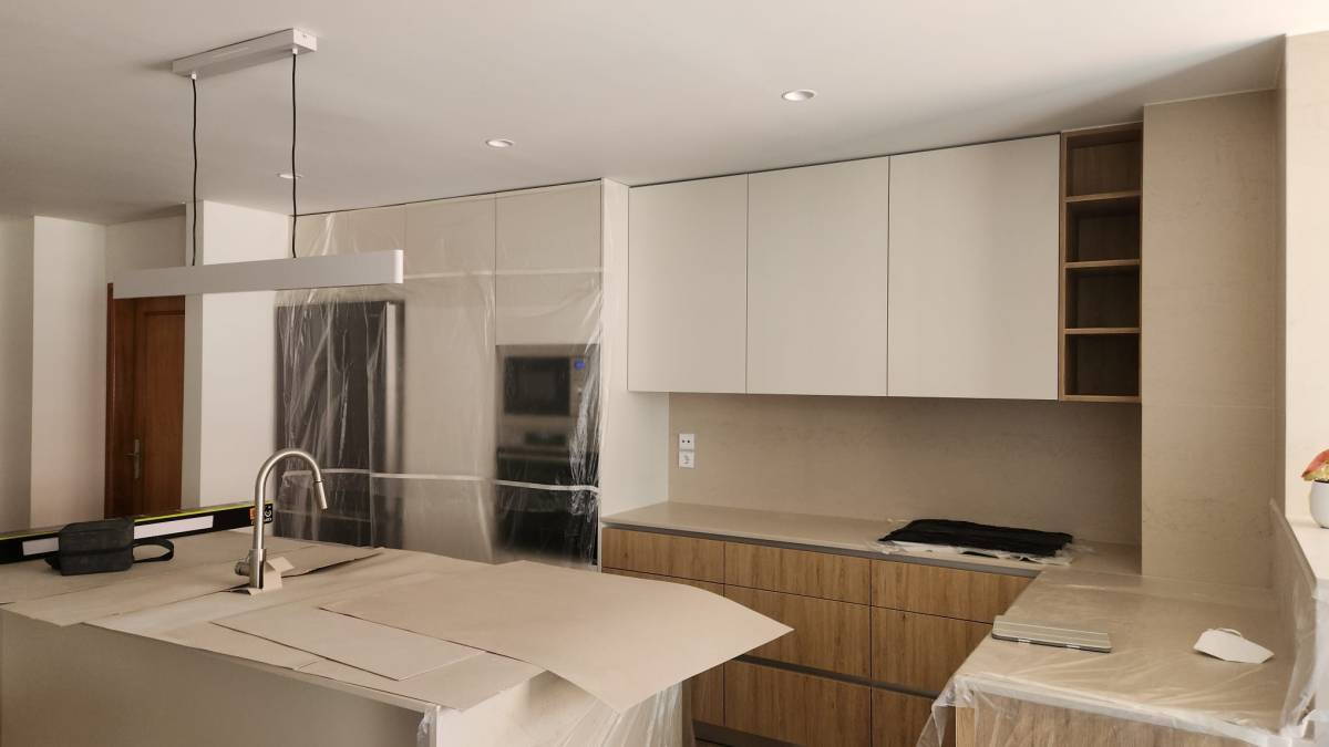 JRConstruções - Gondomar - Stone or Tile Flooring Installation