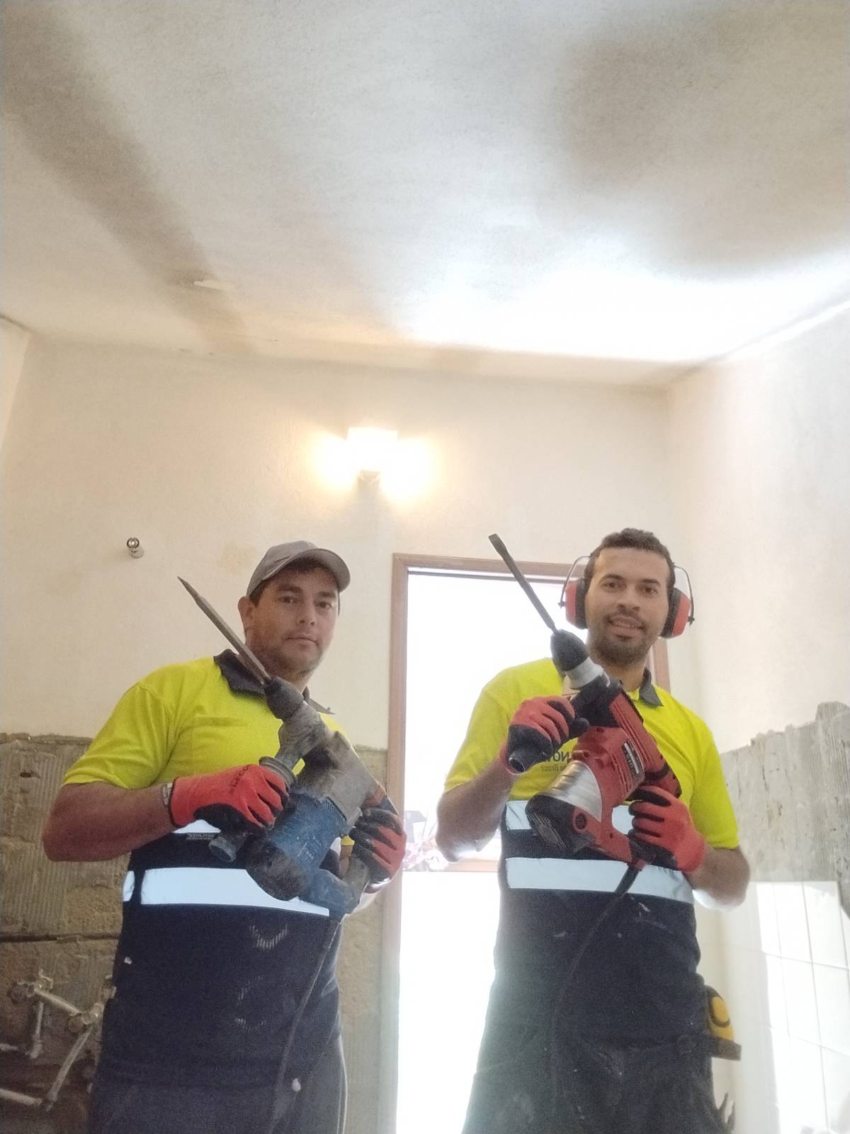 RENOVA CONSTRUÇÕES - Castelo Branco - Teppich verlegen