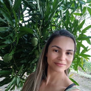 Andreia - Almada - Limpeza de Janelas