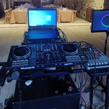 R MOURA KARAOKE E DJ - Cabeceiras de Basto - Aluguer de Equipamento Audiovisual para Eventos