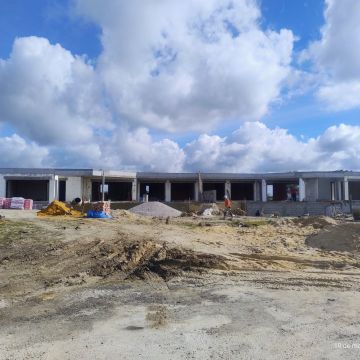 Plantel Versátil LDA - Torres Vedras - Interior Wall Addition