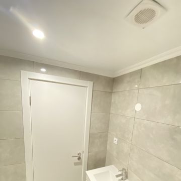 Remodelação arte - Cascais - Holzverkleidung