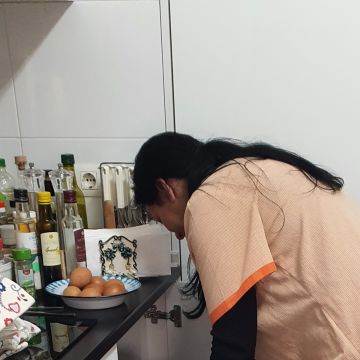 Fábrica das Limpezas - Cuidados da casa e da Familia -  Babysitting - Lisboa - Limpeza de Espaço Comercial
