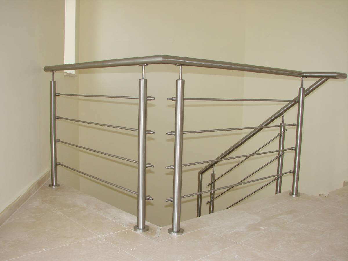MONTEZ & ANDRADE LDA - Almeirim - Shutter Repair