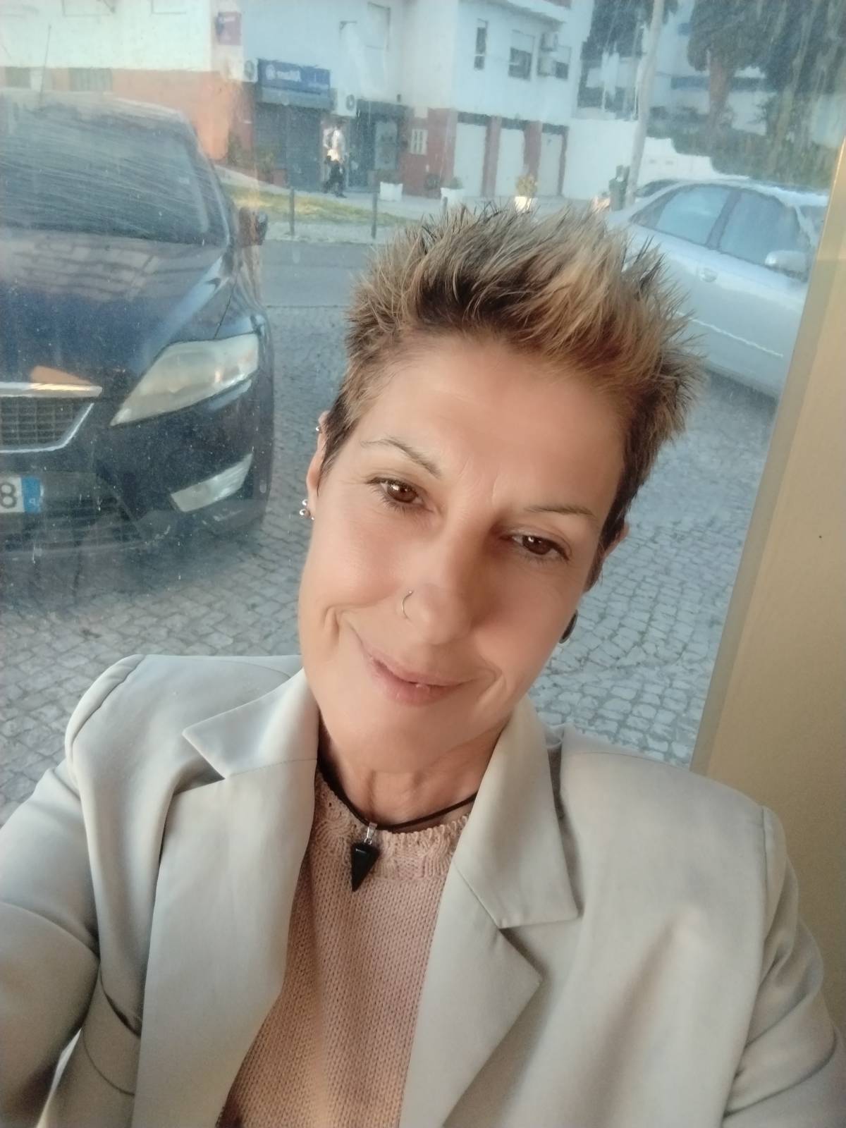 Sony - Setúbal - Town Car Rental