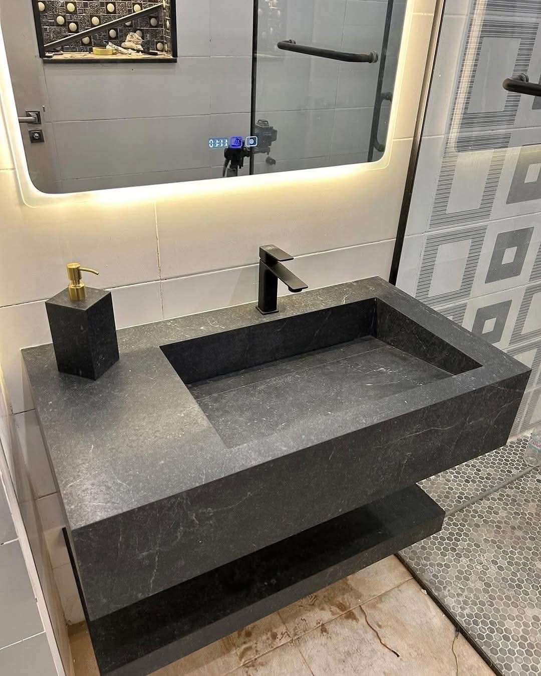 tintas e bacias de porcelana - Amadora - Installation ou remplacement de plomberie extérieure