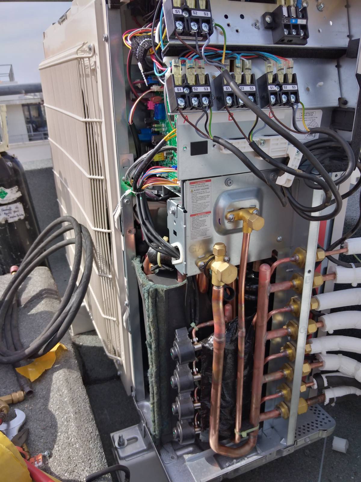 Jose Nunes - Almada - Circuit Breaker Panel or Fuse Box Repair