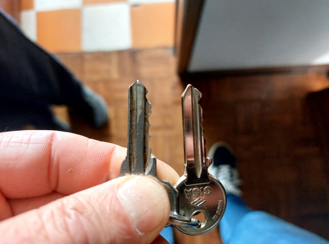 MCR - Góis - Instalação ou Substituição de Portão de Garagem
