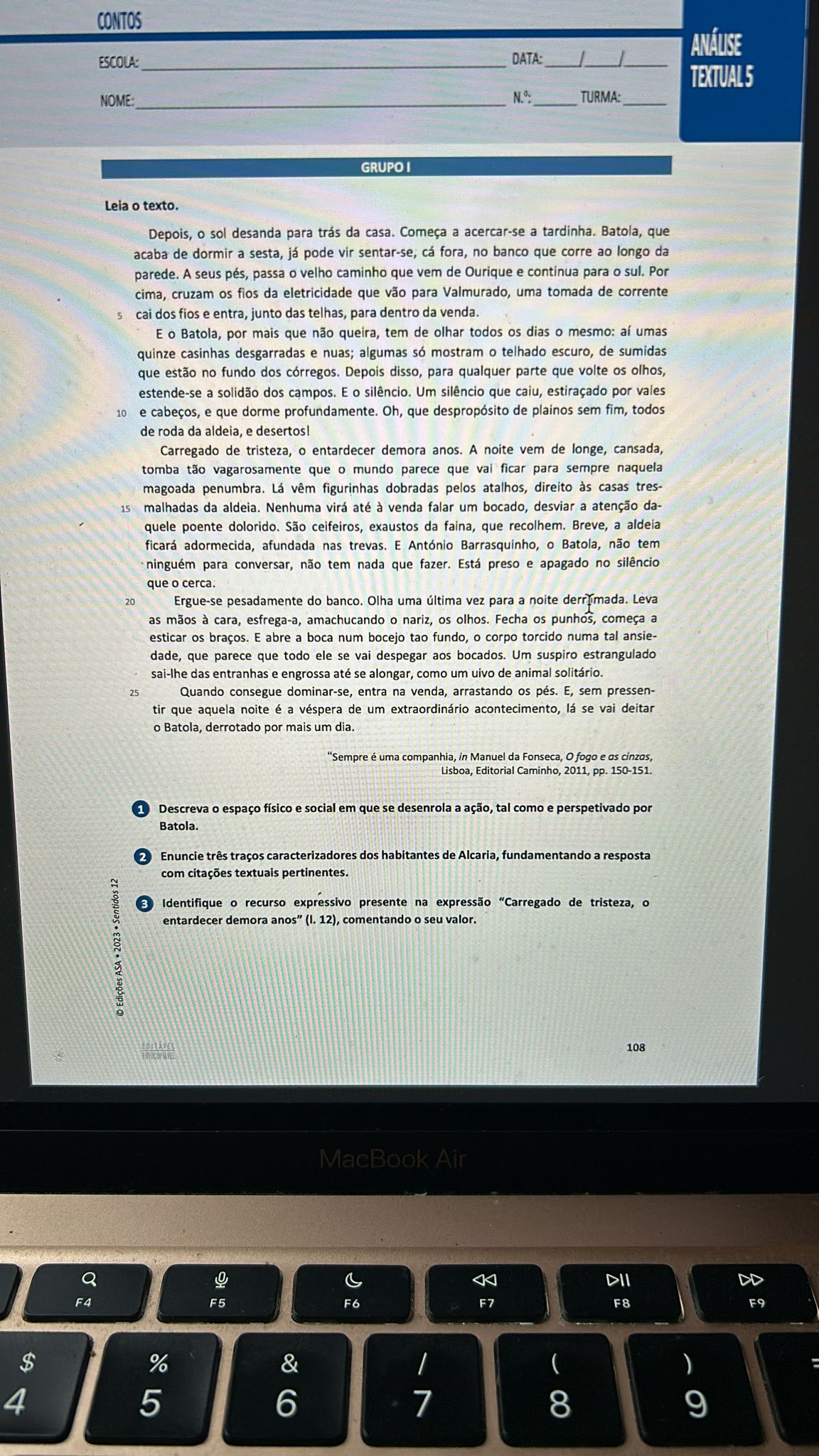 Consejero de admisiones universitarias