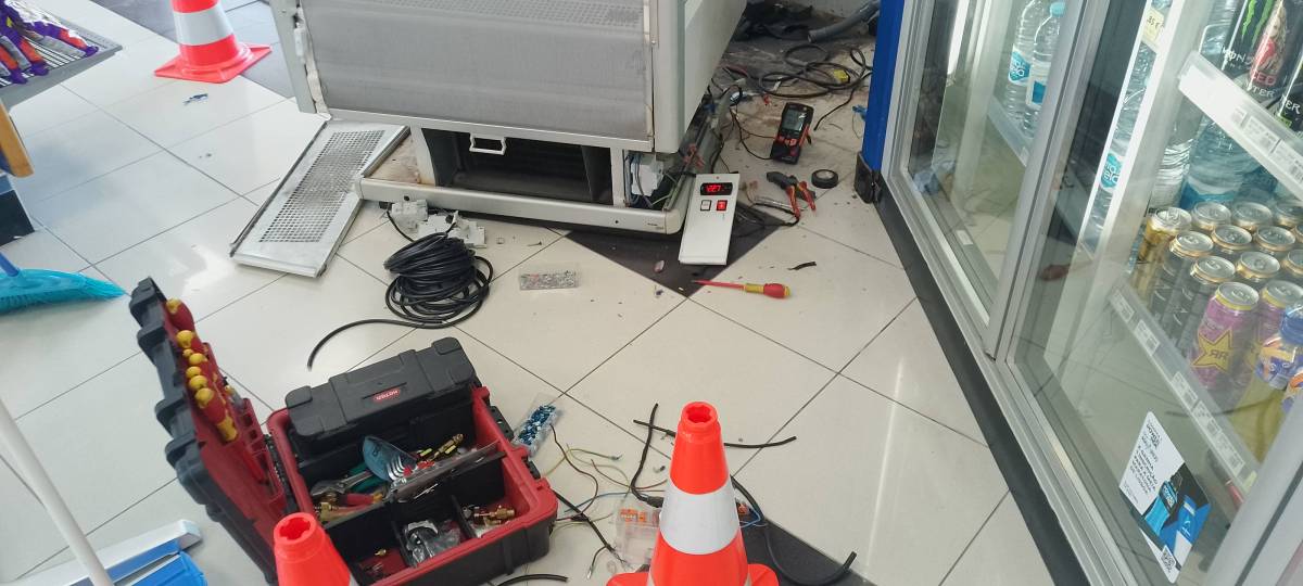 Maximiliano Teardi - Odivelas - Plumbing Pipe Installation