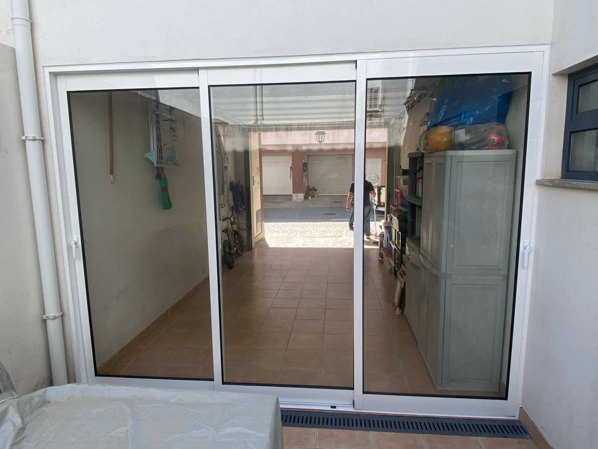 MONTEZ & ANDRADE LDA - Almeirim - Window Blinds