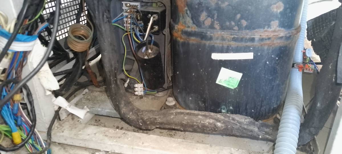 Maximiliano Teardi - Odivelas - Circuit Breaker Panel or Fuse Box Installation