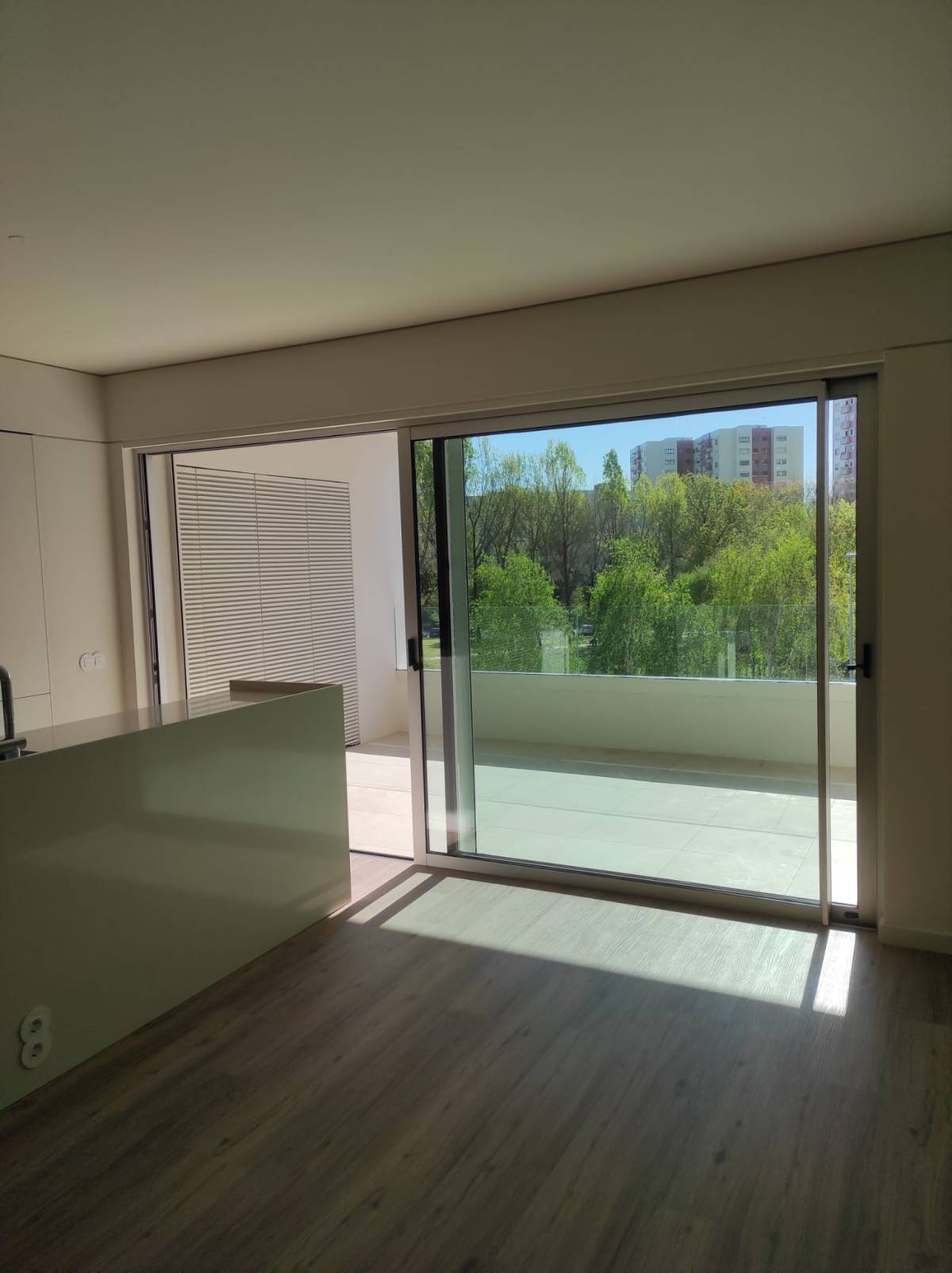 Hope Professional Cleaning and Services - Porto - Montagem de TV