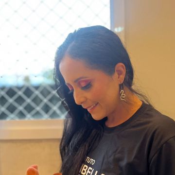 Cris Santos - Amarante - Peluqueros y maquilladores