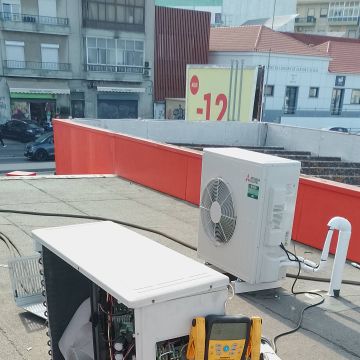 Maximiliano Teardi - Odivelas - Cabinet Repair
