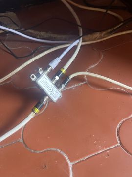 Técnico polivalente de Manutenção e reparação - Amadora - Montagem de Mobília