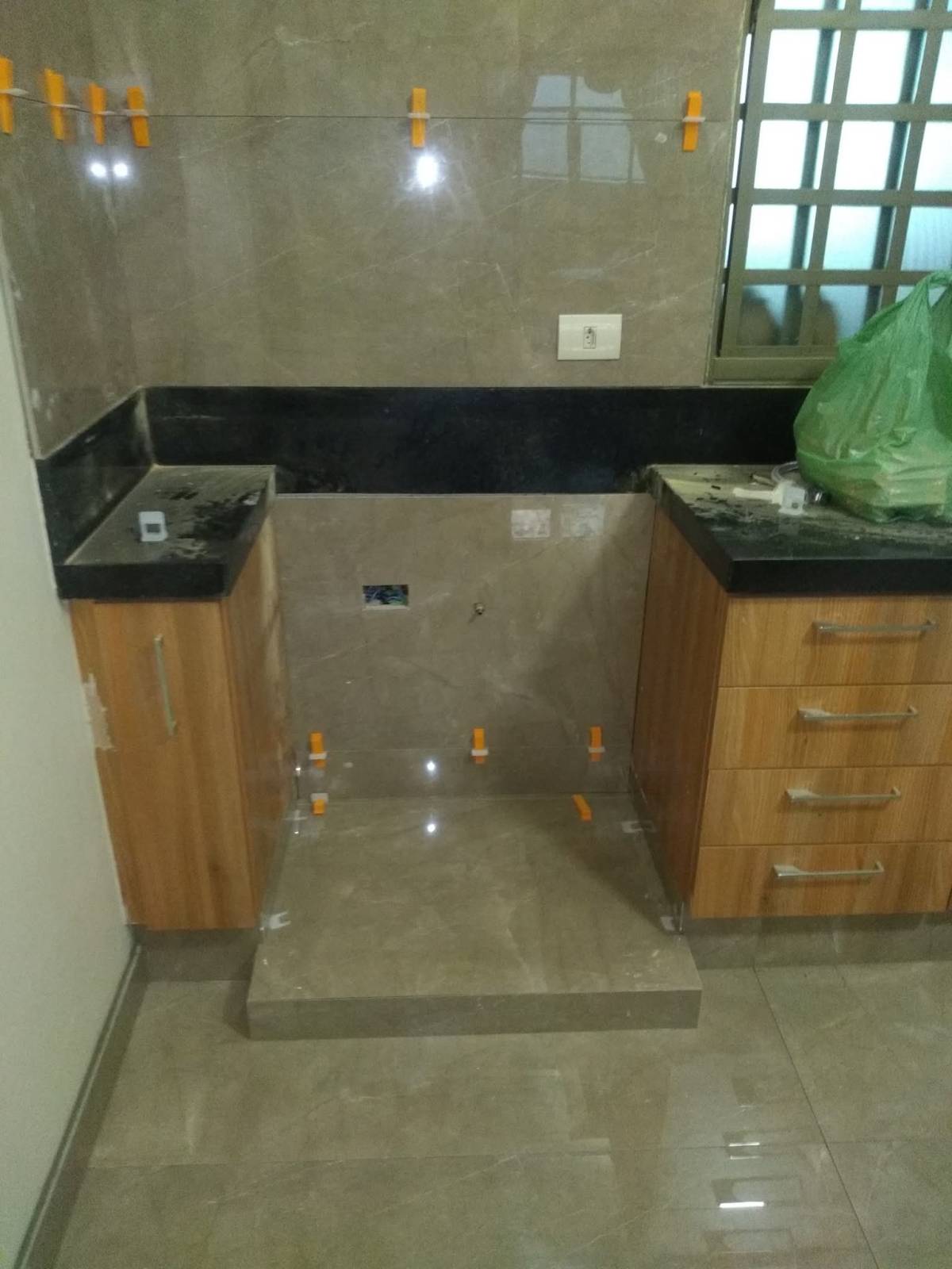 Sou especialista em ladrilhos em geral a mais de 15 anos no ramo, acabamentos de primeira - Torres Novas - Bathroom Tiling