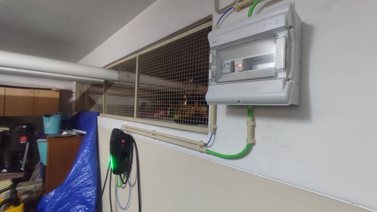 Intensional - Instalações Elétricas e Manutenção - Matosinhos - Instalação de Disjuntor ou Caixa de Fusíveis