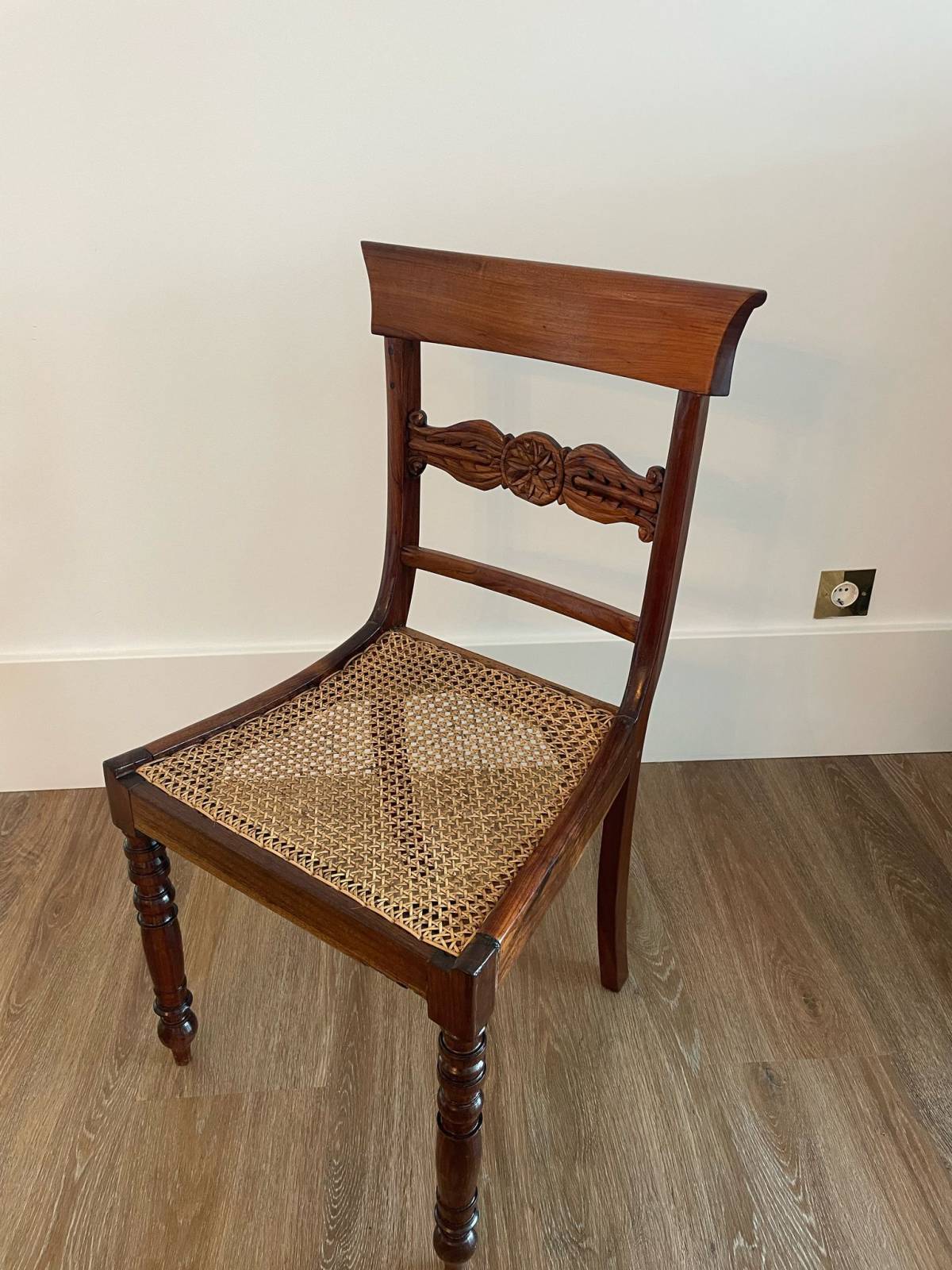 Construmed Marcenaria - Cascais - Furniture restoration