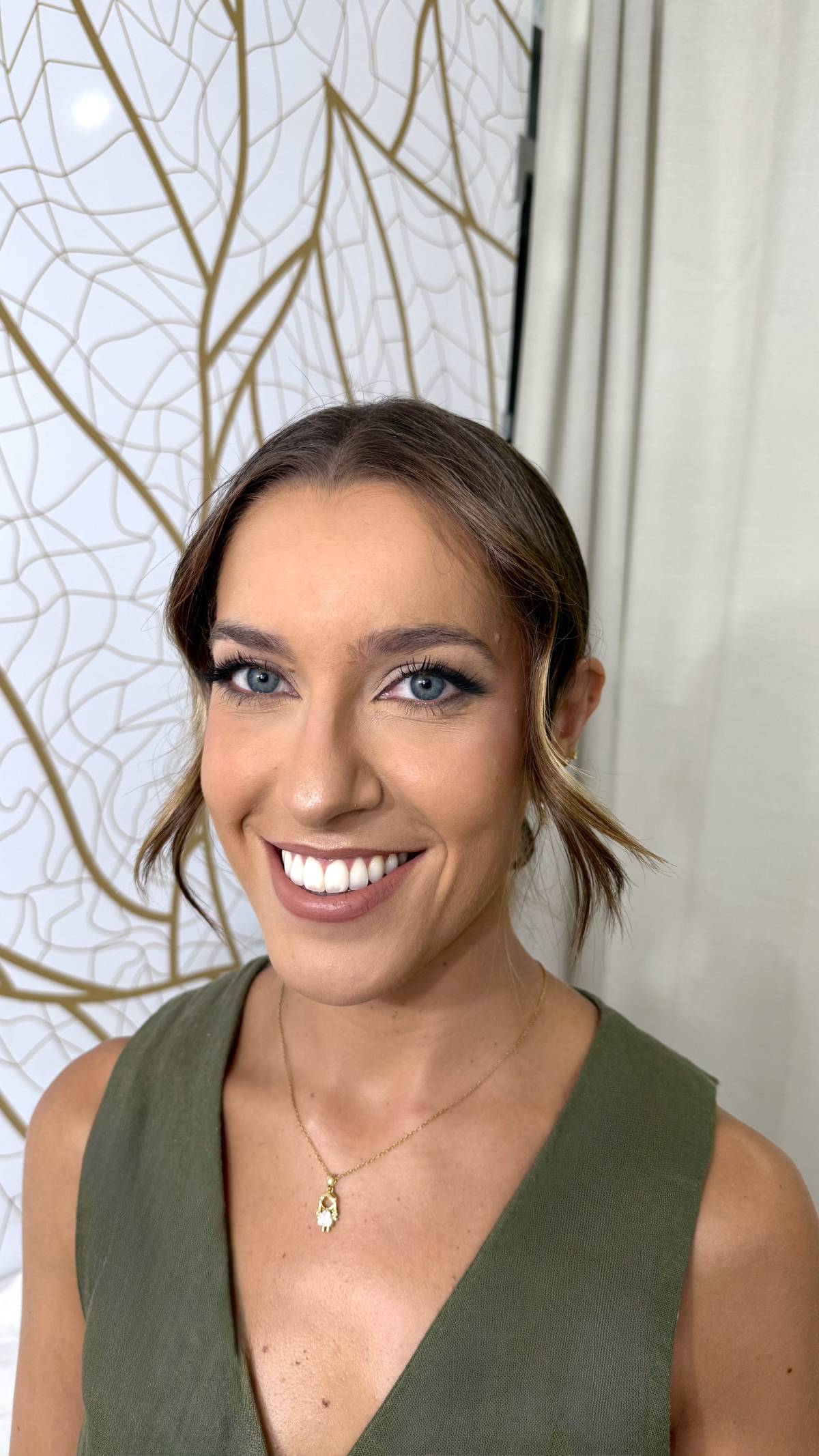 Babi Ribeiro | MAKE-UP ARTIST - Amares - Friseure und Make-up Artists