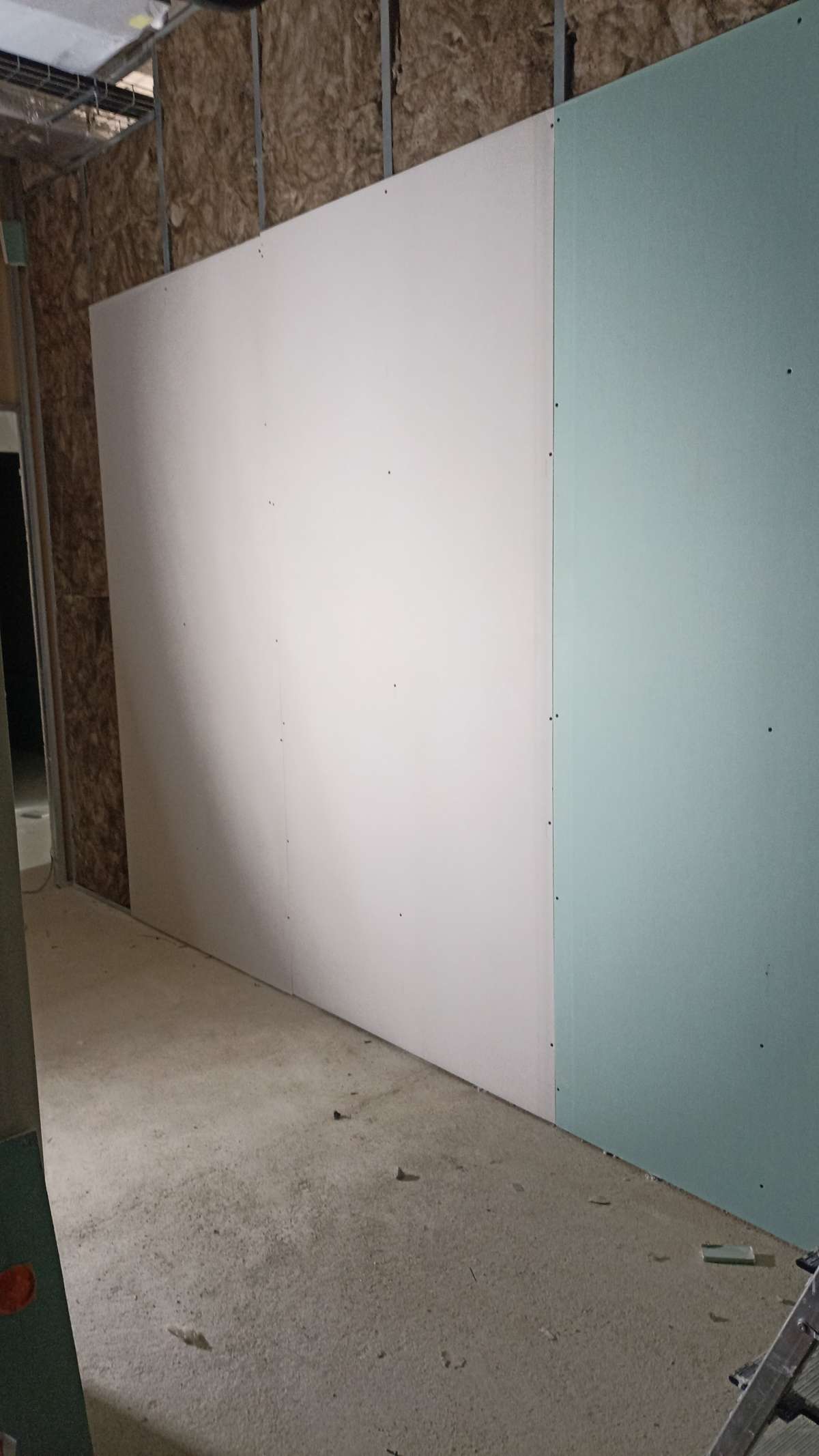 Joao Mendes - Amarante - Siding Installation, Repair, or Removal