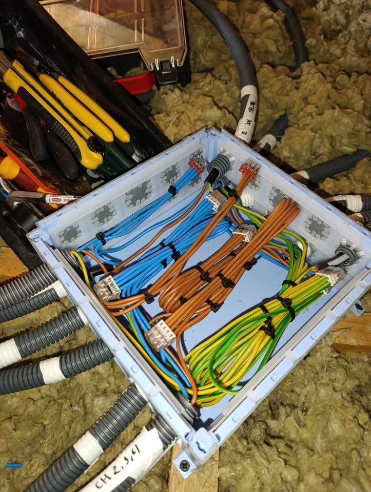 Obrativa multiservices - Chaves - Construção de Parede Interior