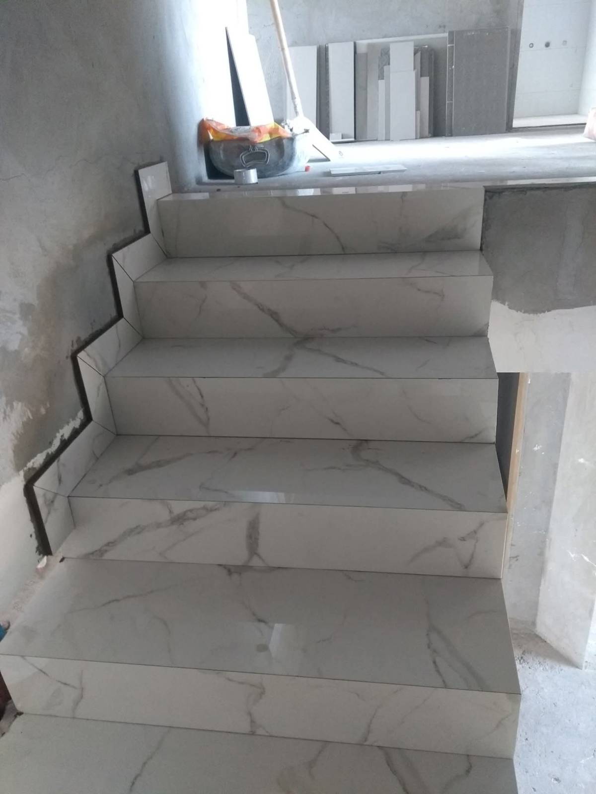 Sou especialista em ladrilhos em geral a mais de 15 anos no ramo, acabamentos de primeira - Torres Novas - Bathroom Remodel