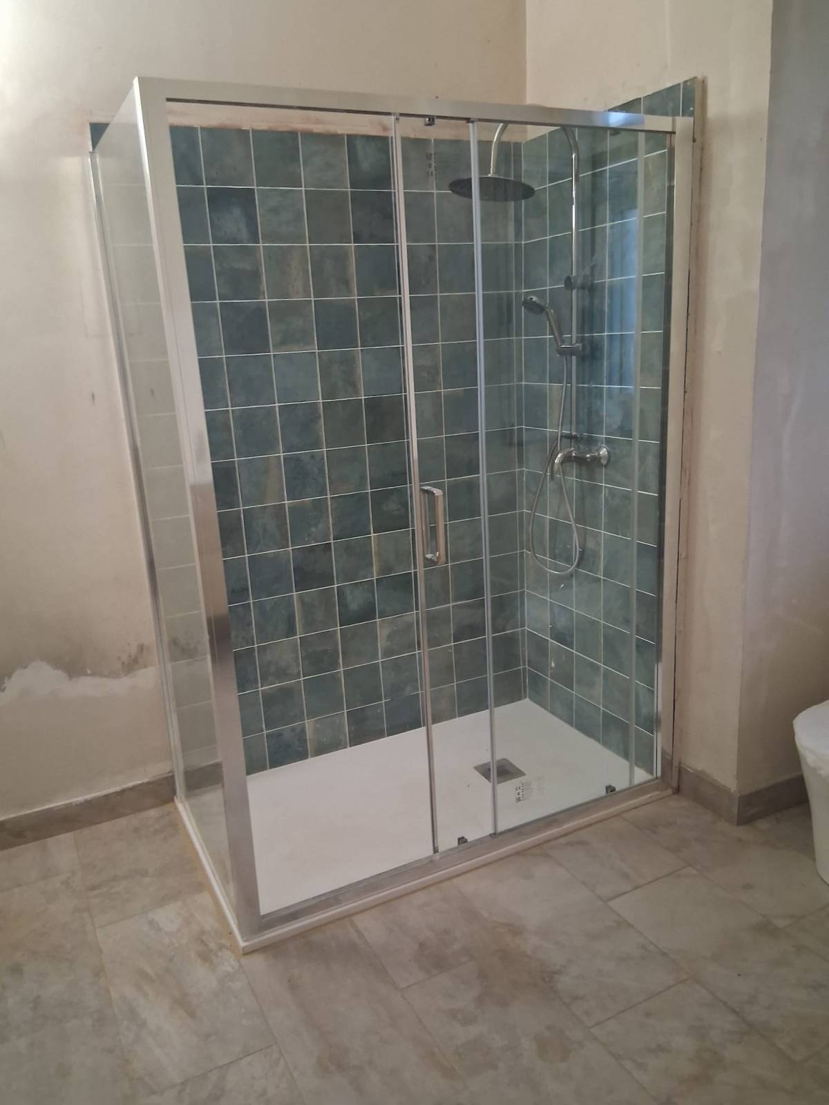 Hogar renovado - Odivelas - Baldosas