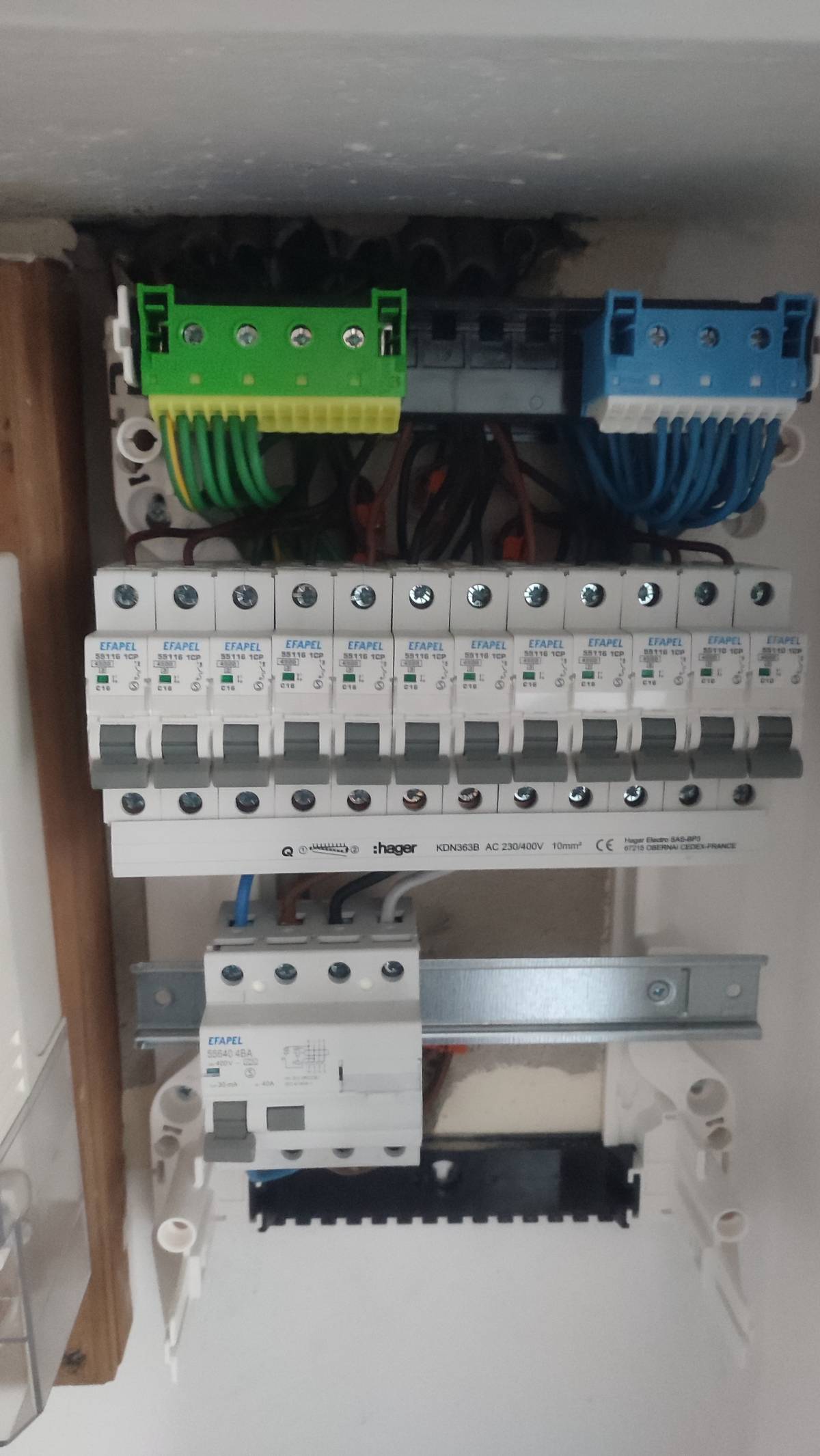 Intensional - Instalações Elétricas e Manutenção - Matosinhos - Problemas Elétricos e de Cabos