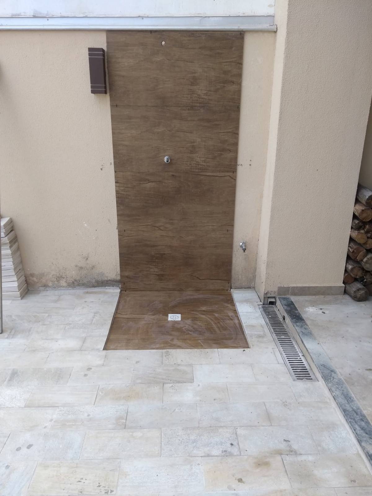 Sou especialista em ladrilhos em geral a mais de 15 anos no ramo, acabamentos de primeira - Torres Novas - Bathroom Remodel