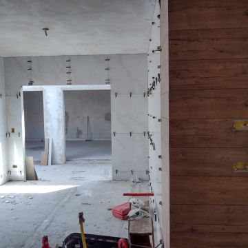 Sou especialista em ladrilhos em geral a mais de 15 anos no ramo, acabamentos de primeira - Torres Novas - Demolition Services