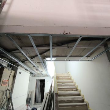 Prumo Real - Oeiras - Montagem de Mesa de Bilhar