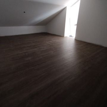 Frank Carvalho - Esposende - Instalación de suelos de madera
