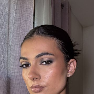 Babi Ribeiro | MAKE-UP ARTIST - Amares - Friseure und Make-up Artists