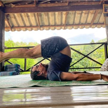 Joaquim Guerreiro - Santarém - Vinyasa Flow Yoga
