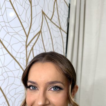 Babi Ribeiro | MAKE-UP ARTIST - Amares - Friseure und Make-up Artists