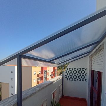 Creative Mult - Sintra - Reparatur des Garagentors