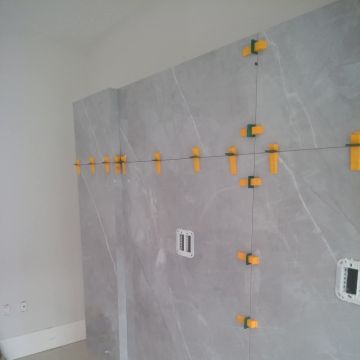 Sou especialista em ladrilhos em geral a mais de 15 anos no ramo, acabamentos de primeira - Torres Novas - Floor Tiling