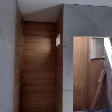 Sou especialista em ladrilhos em geral a mais de 15 anos no ramo, acabamentos de primeira - Torres Novas - Redecoration
