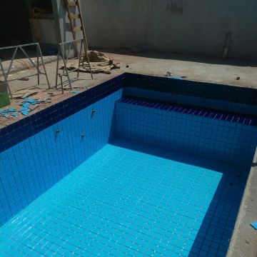 Sou especialista em ladrilhos em geral a mais de 15 anos no ramo, acabamentos de primeira - Torres Novas - Home Improvements