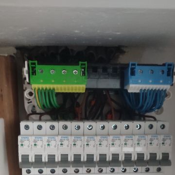 Intensional - Instalações Elétricas e Manutenção - Matosinhos - Problemas Elétricos e de Cabos
